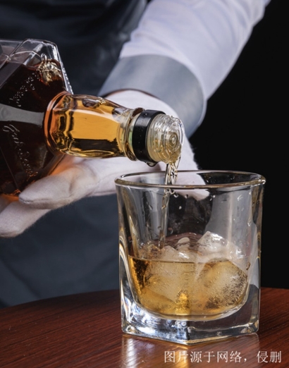 寧波洋酒進(jìn)口報關(guān)流程_俄羅斯伏特加進(jìn)口報關(guān)費用