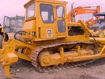 上海進(jìn)口舊工程設(shè)備報關(guān)流程_阿聯(lián)酋推土機(jī)清關(guān)資料